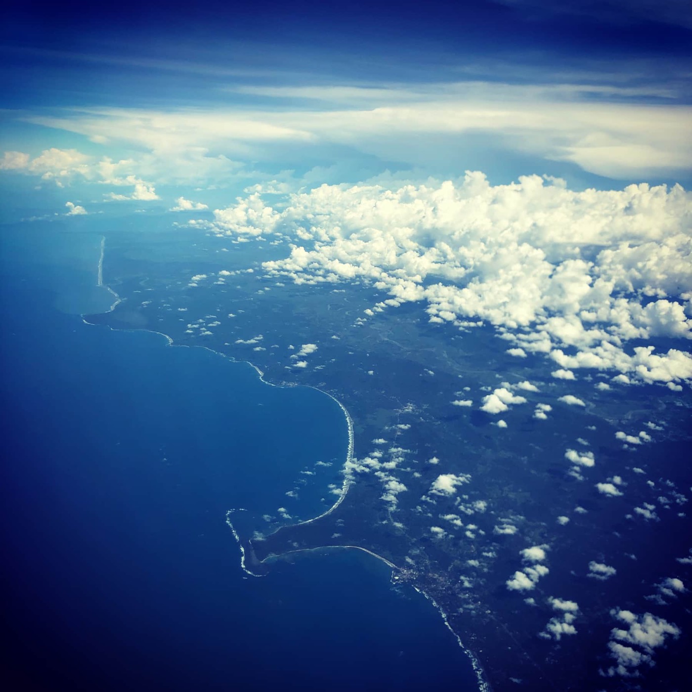 La côte caraïbe de Cahuita vue du ciel
